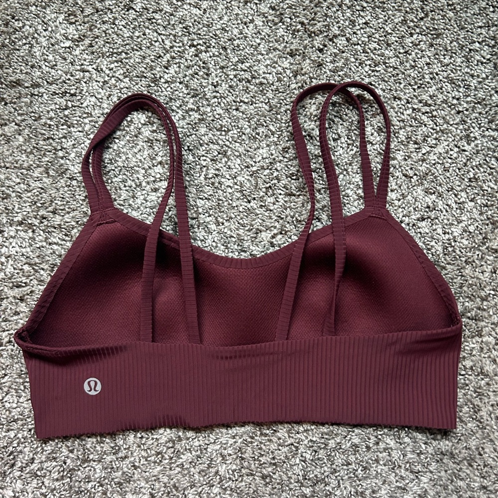 Lululemon Like a Cloud bra, size 6 - Picture 2 of 2